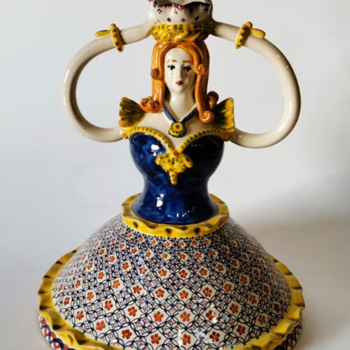 cf base lume pupa decorata 01 - ceramica artigianale di Grottaglie